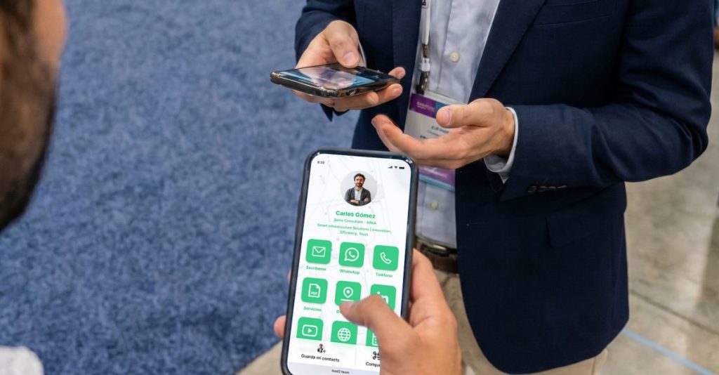 The 3 critical mistakes when moving your sales team from paper cards to digital